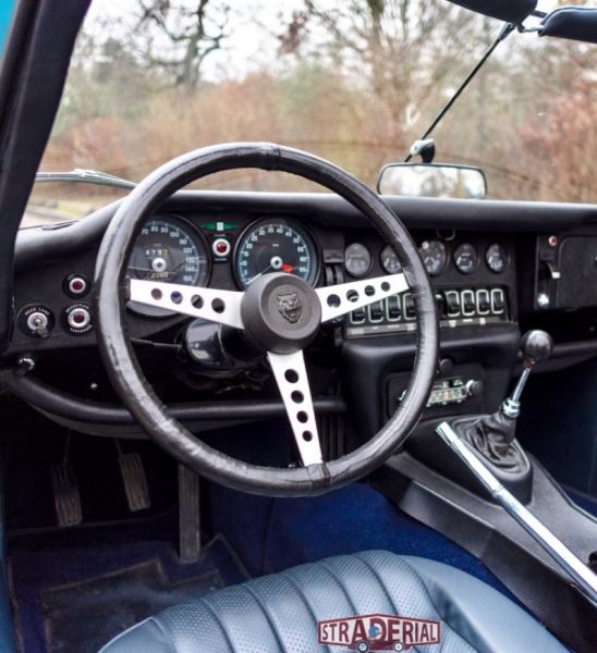 1971 Jaguar E-Type SIII Roadster interior