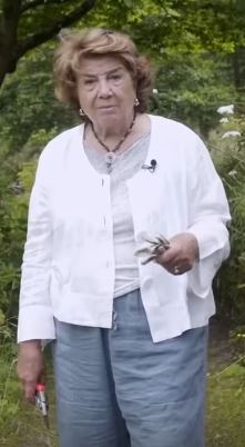 Arabella Lennox-Boyd English Garden Designer