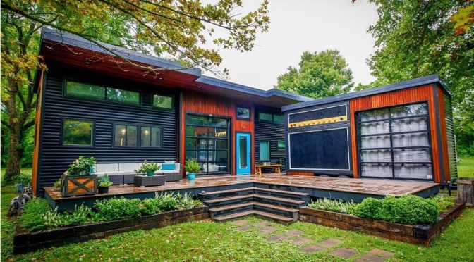 Unique Tiny Homes: “Amp House” In Fayetteville, Arkansas (AD Video)