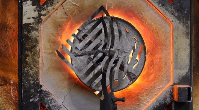 World’s Top Glassmakers: Craftsman John Pomp – “Perfect Imperfection”