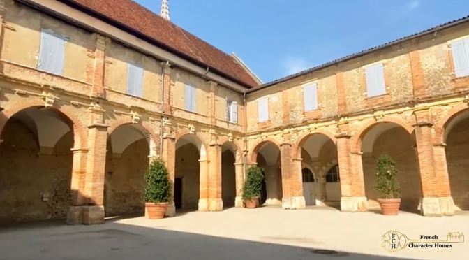 Virtual Tour Travel Video: Village Of ‘Saint-Sever’ In Southwestern France