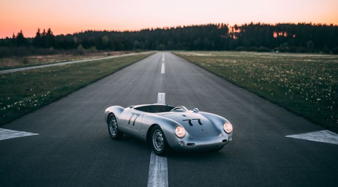Classic Racing Cars: 1955 Porsche 550 Spyder (Video)
