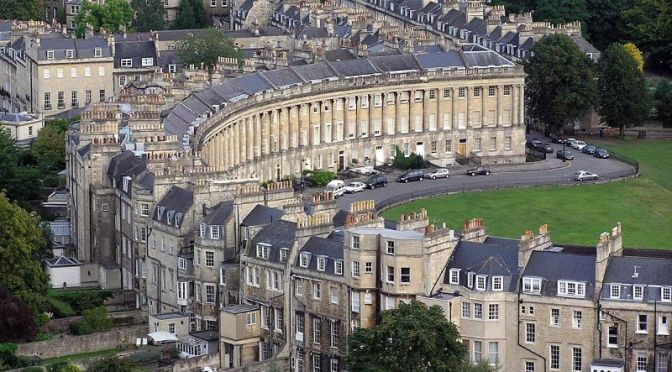 Walking Tours: ‘Classic Georgian Architecture’ In Bath, England (Video)