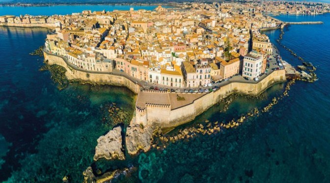 Walks: ‘Ortigia Island, Syracuse In Sicily’ (Video)