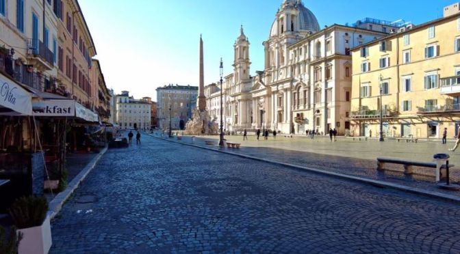 Walks: ‘Piazza Navona’ In Rome, Italy (4K UHD Video)