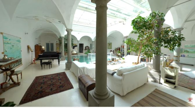 Italian Views: ‘Restored 13th-Century Apartment In Center Of Florence’