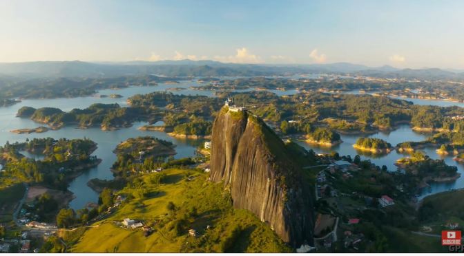 Aerial Views: ‘Columbia – Landscapes & Waterways’