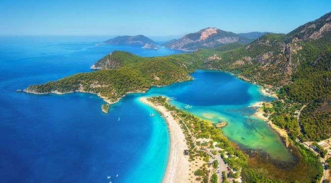 Beach Walks: ‘Ölüdeniz – Southwest Turkey’ (4K)