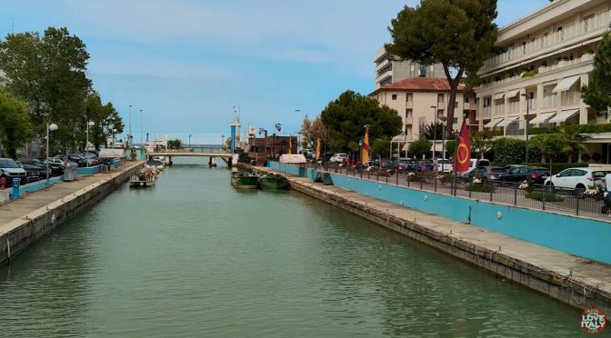 Walking Tour: Riccione – Northeastern Italy (4K)
