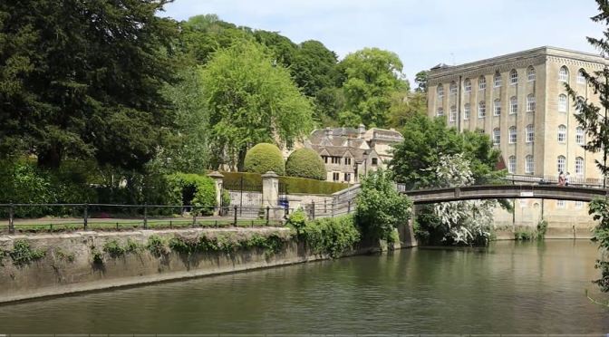 Tours: Bradford-On-Avon, Wiltshire, England (4K)
