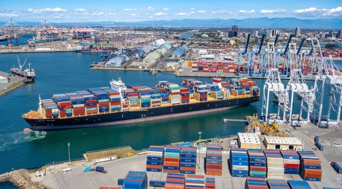 Container Shipping: How Maersk Managed Crisis