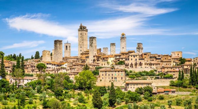 Walks: San Gimignano – Tuscany, Italy (4K Video)