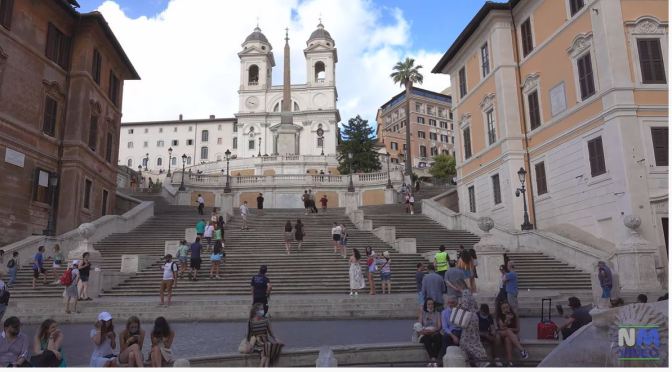 Iconic Views: The Spanish Steps In Rome, Italy (4K)