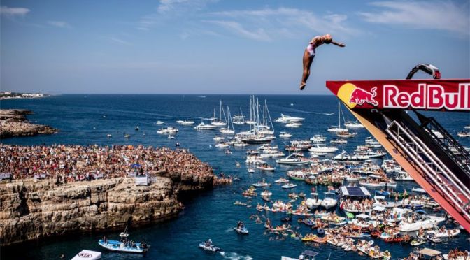 Sports Views: 2021 Cliff Diving Competition In Puglia, Italy (Video)