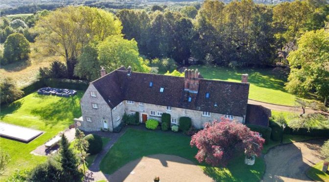 English Manor Houses: ‘The Old Palace’ In Kent