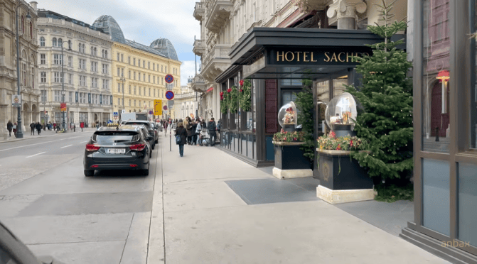 Walking Tour: New Year’s Day In Vienna, Austria (4K)