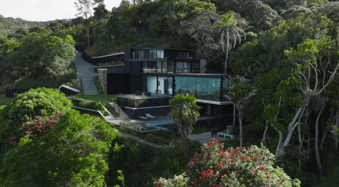 New Zealand Home Tour: Mahuika – Waiheke Island