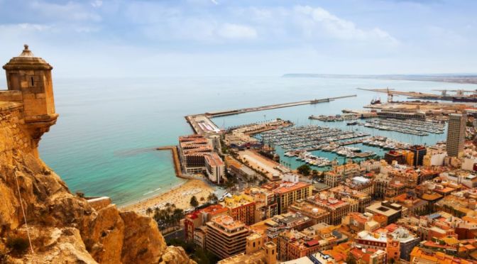 Walking Tour: Alicante In Southeastern Spain (4K)
