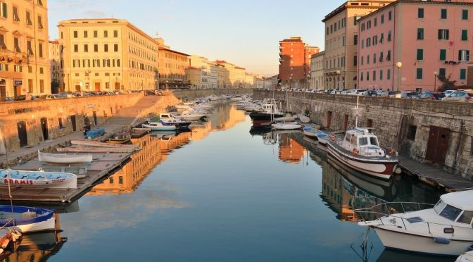 Walking Tour: Livoro In Western Tuscany, Italy