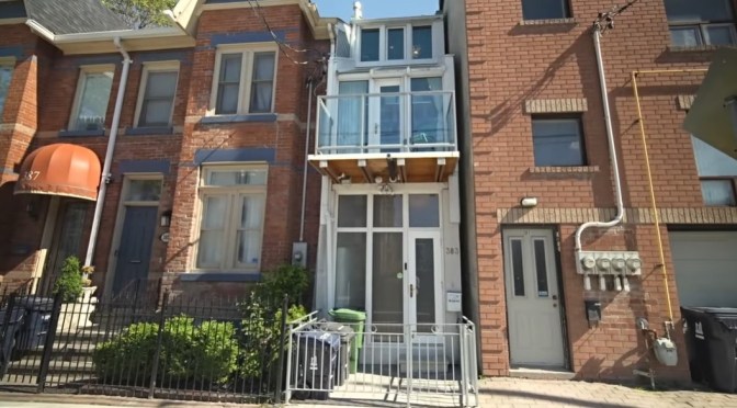 Architectural Tours: An 8′ Wide House In Toronto