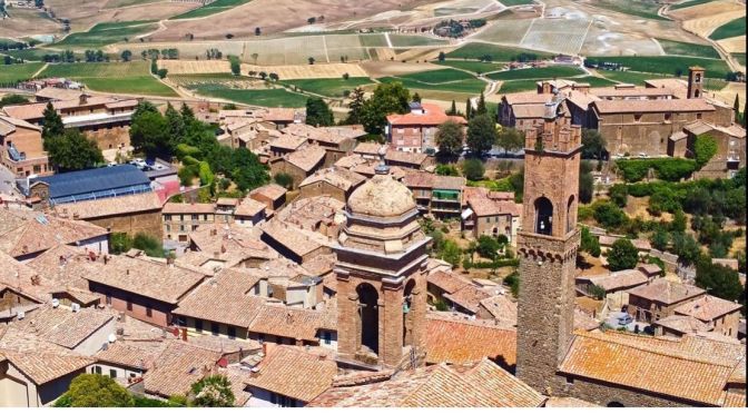 Village Walk: Montalcino In Tuscany, Western Italy