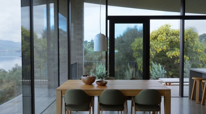 Home Tours: ‘House At Otago Bay’ In Tasmania