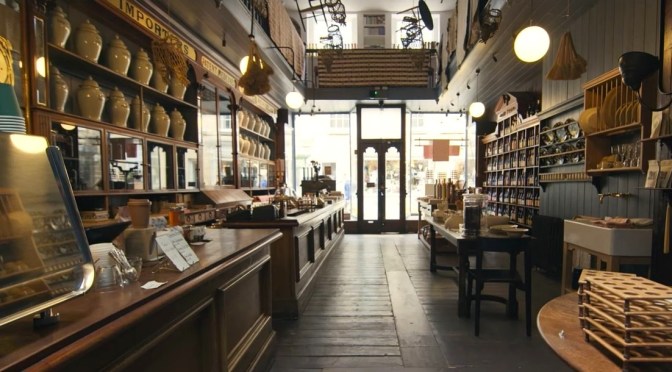 Interior Design: A Tour Of Berdoulat, Bath, England