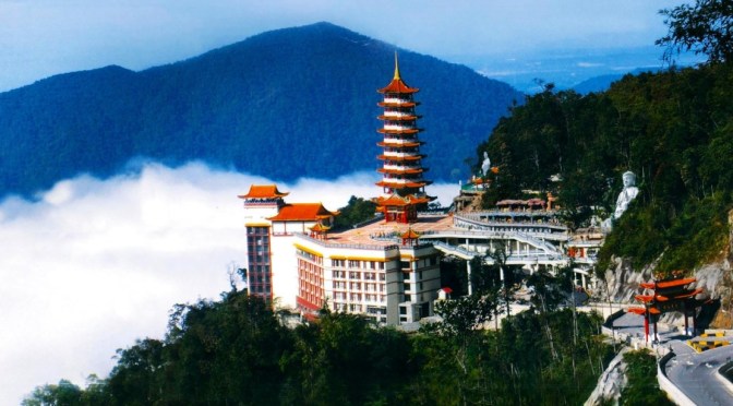 Travel Tours: Chin Swee Caves Temple In Malaysia