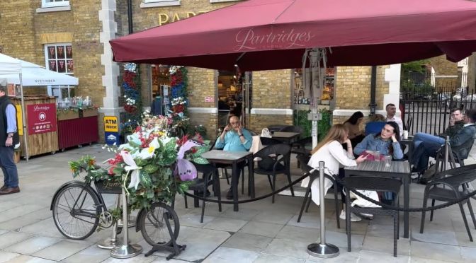 Spring Views: A Walking Tour Of Chelsea, London