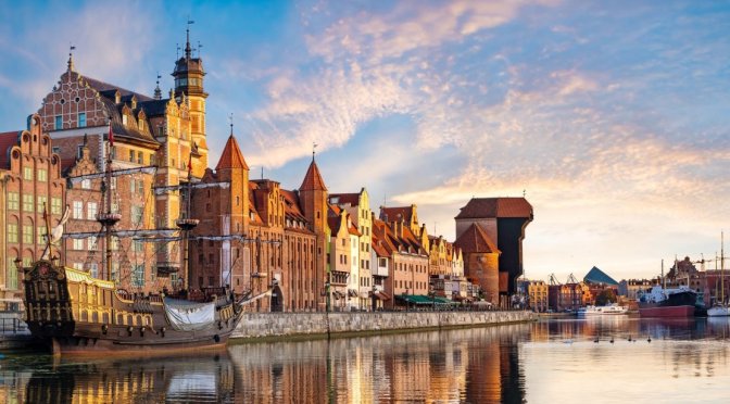 Travel: A Tour Of Gdańsk In Northern Poland (4K)