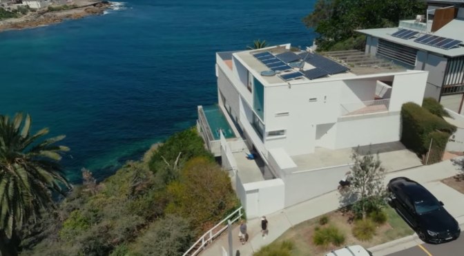 Architecture: A Cliffside Home Tour In Sydney